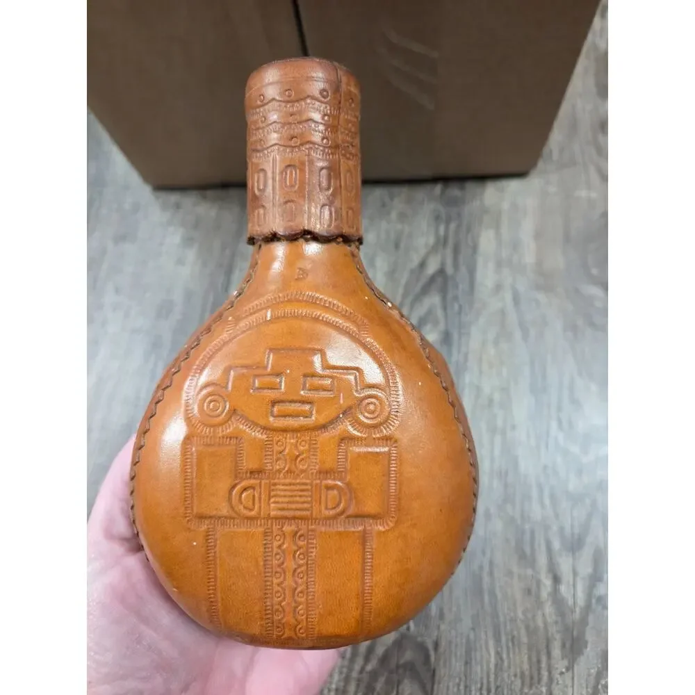 Vintage Leather Wrapped Green Glass Jug Decanter Columbia Bottle Flask Antique - Picture 4 of 9